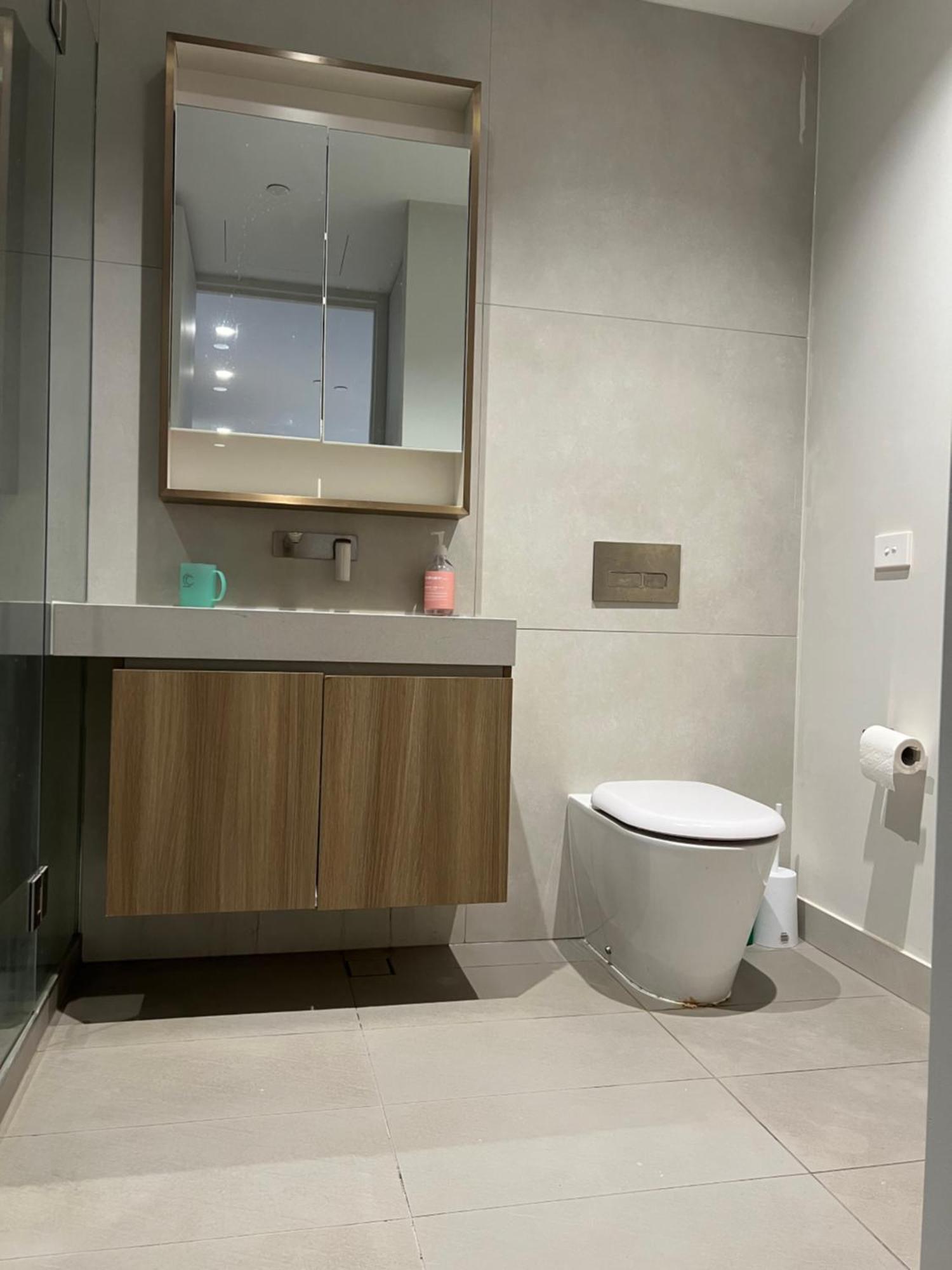 Apartment 601 St Kilda Rd Vic *
